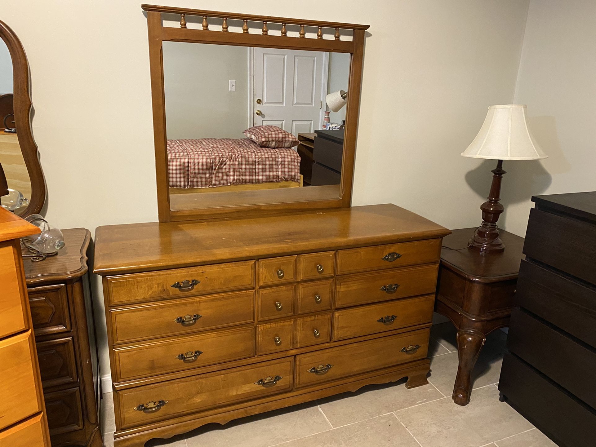 Dresser with mirror delivery available for if he curbside drop off