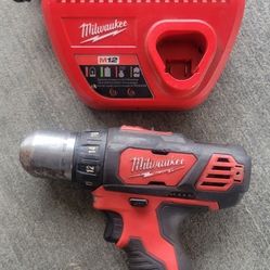 Milwaukee Drill Driver 