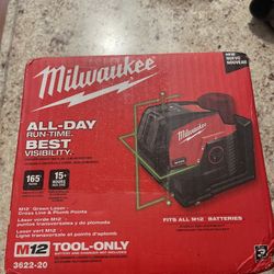 Milwaukee M12 Green Cross Line And Plumb Laser Read Profile