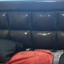 Full/Queen headboard