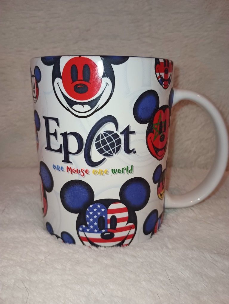 DISNEY Epcot One Mouse One World Ceramic Coffee Mug Cup 18 oz Mickey Face Flags