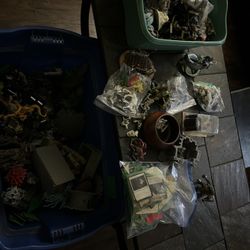 HUGE COLLECTABLE SALE FOR THE LOW