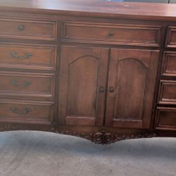 Bedroom Set / Best Offer 