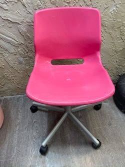 Pink Swivel Chair - Local Delivery for a Fee - See My Items 😎