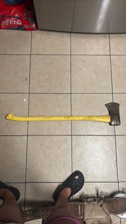 Axe with Yellow & Brown Handle - Yellow/Brown Color