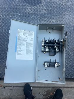 Breaker shut off box