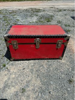 Storage trunk box 32” long 16” deep 16 1/2” tall