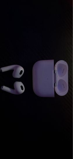 Apple AirPods with Charging Case