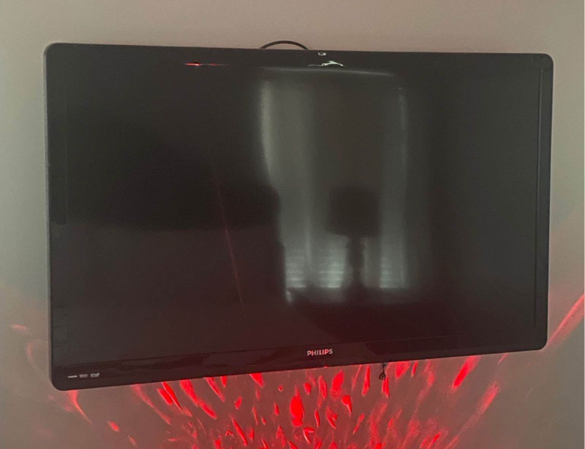 50 Inch Flatscreen Tv Mint Condition