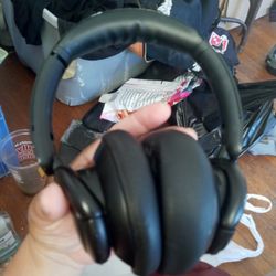 Soundcore life Q30 Noise Cancelling Bluetooth hybrid Headphones