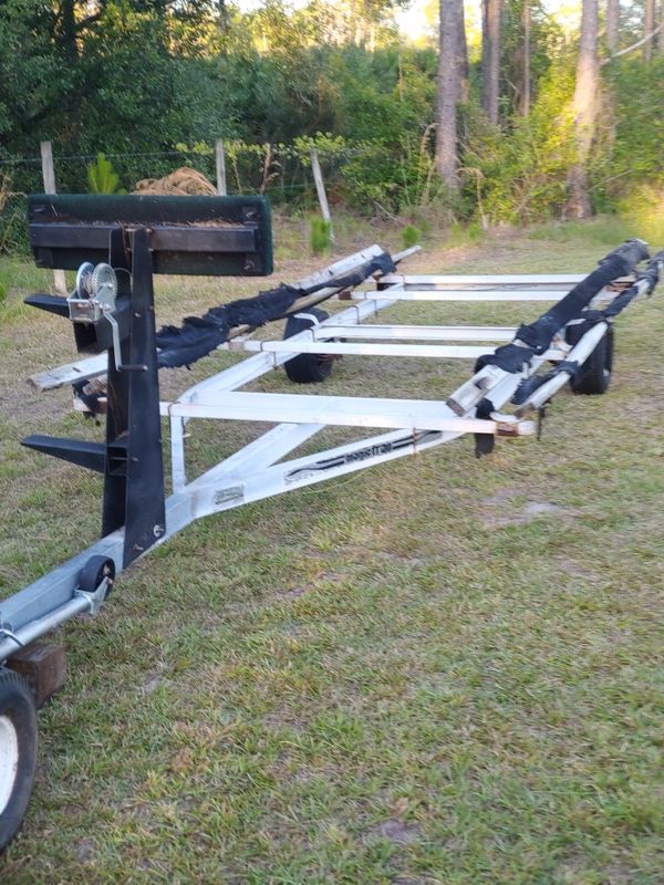 18 ft pontoon boat trailer for Sale in Lake Wales, FL OfferUp