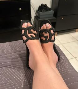 Black GG Sandals Size 8/8.5