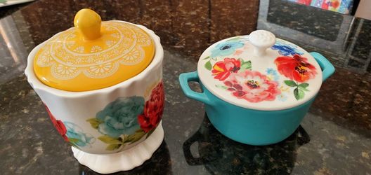 Pioneer Woman Creamer & Sugar Set