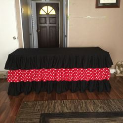 6ft Tablecloth For Sale