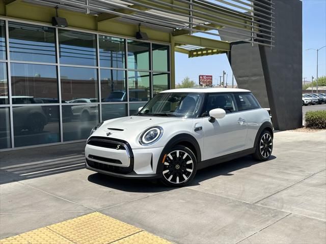 2023 Mini SE Hardtop