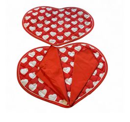 2 HEART PLACEMATS 2 NAPKINS TINY HEARTS