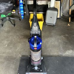 Hoover vacuum (WindTunnel 2)