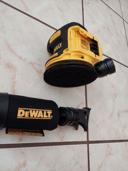 New Dewalt XR 5" Random Orbital Sander 20V  - Tool Only