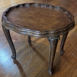 Antique Pie Crust End Table