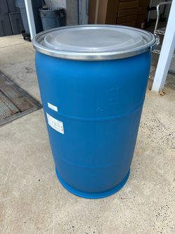 55 Gallon Drums (clean and empty)