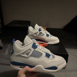 Jordan 4 “Military Blue”