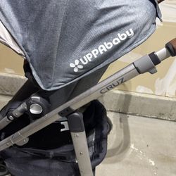 UPPAbaby Cruz stroller