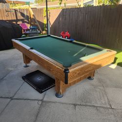 Pool table