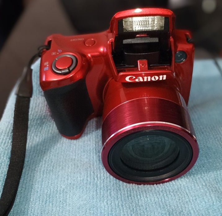 Canon PowerShot SX410 IS (RED) with 32 GB SD Card