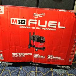 MILWAUKEE M18 FUEL 6 GALLONS VACCUM 