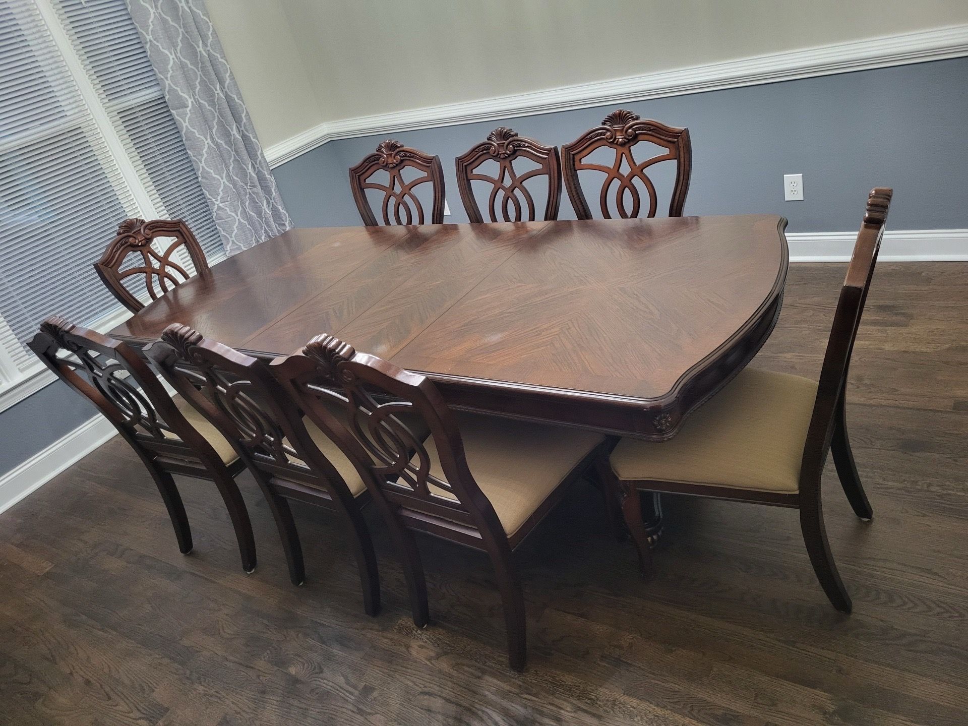 Elegant Dining Table with 8 chairs