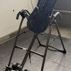 Teeter inversion table