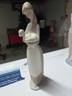 Lladro Porcelain Woman with Lamb Figurine