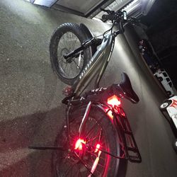 Aventon Adventure BLACK  eBike