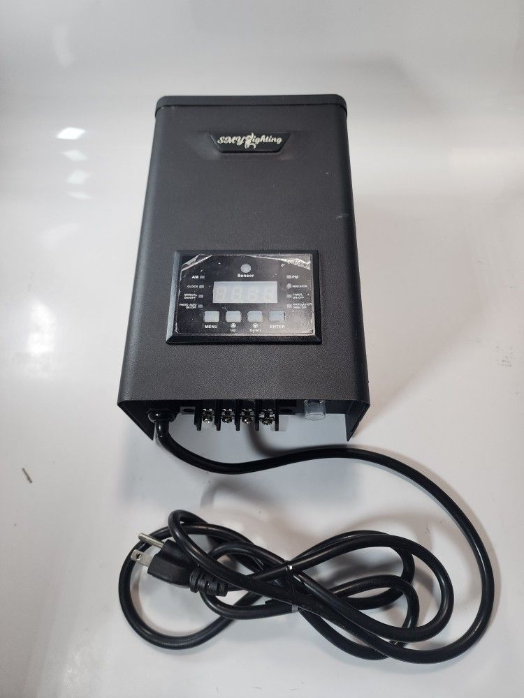 400W Low Voltage Landscape Transformer, 2 Outputs, 120V AC to 12V/14V AC