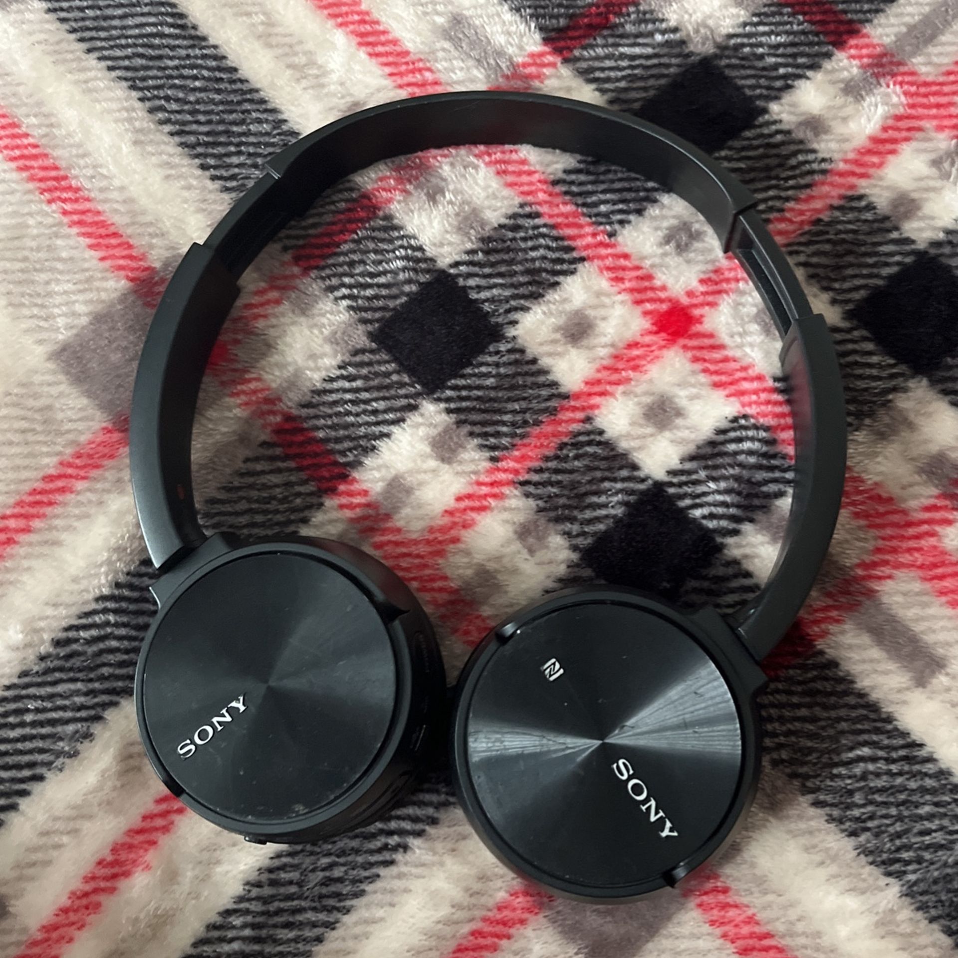 SONY MDR-ZX330BT