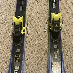 179cm Solomon Men’s Skis With Bindings