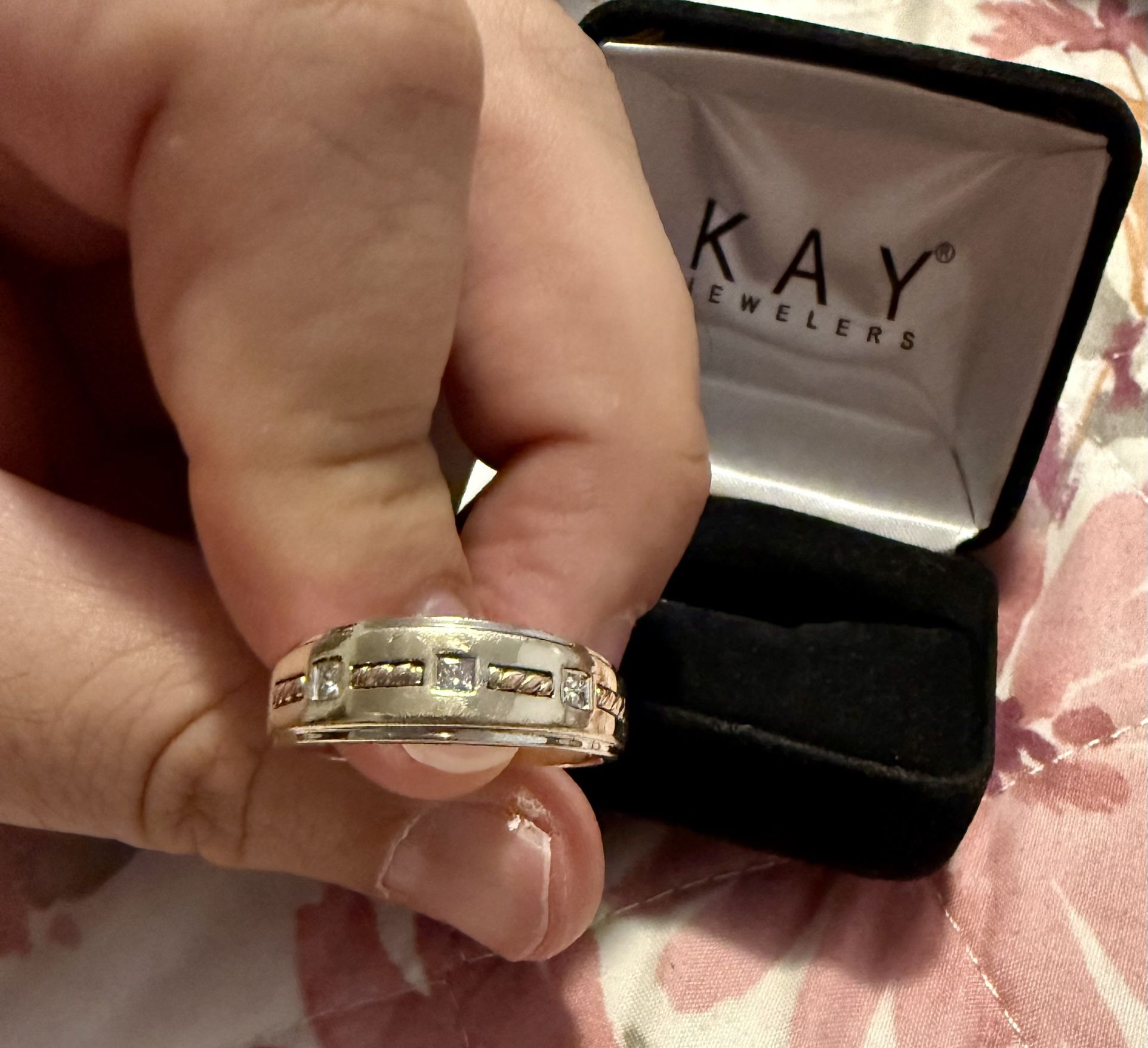 Gold 10k Ring With Diamonds Kays