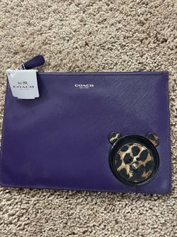 Coach medium pouch