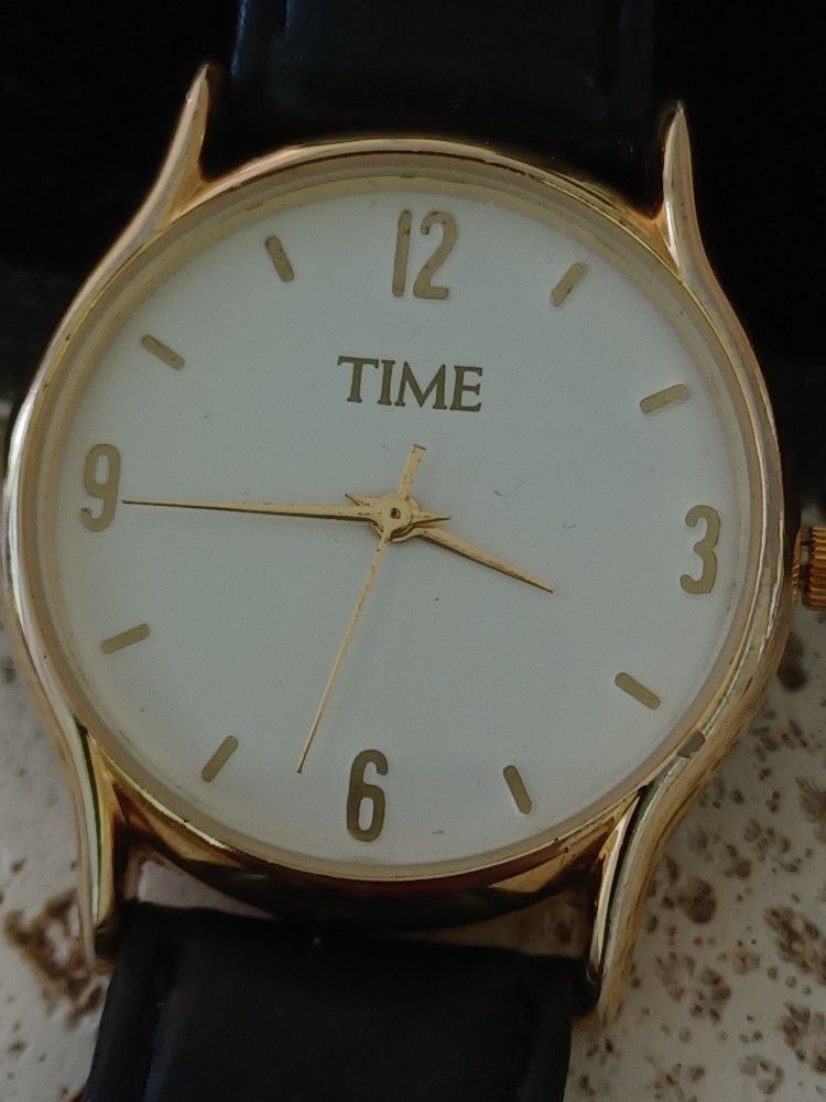 Large Face - Gold Plated - TIME WATCH