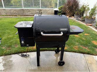 Camp Chef SmokePro ZG WiFi Pellet Grill & Smoker- This weekend only - Moving!