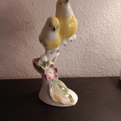 GORGEOUS California Carollers 9" Porcelain Bird Flower Frog Figurine.

