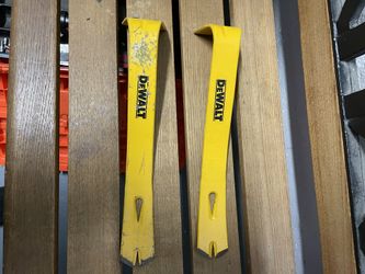 Dewalt Wrecking Bar
