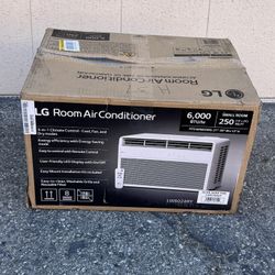 LG 6,000 BTU 115-Volt Window Air Conditioner Cools 250 sq. ft with Remote and Dehumidifier in White