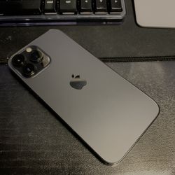 iPhone 13 Pro Max 512GB Unlocked Pristine Condition