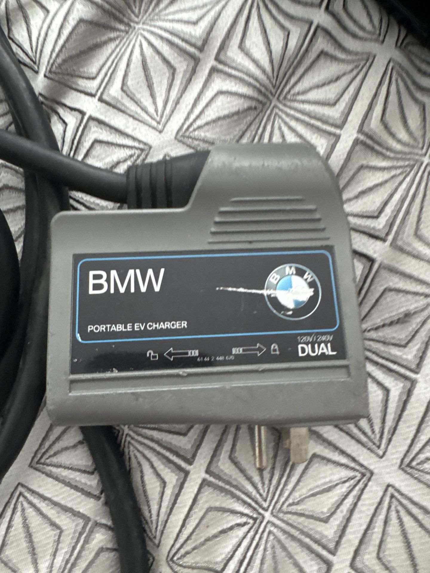 BMW Portable EV Charger (Dual 120V/230 (for parts)