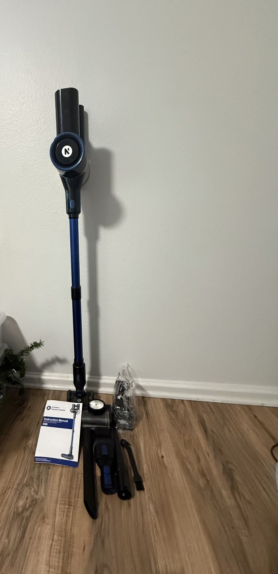 NADALY Cordless Vacuum Cleaner Stick Vacuum for Carpet Hard Floors