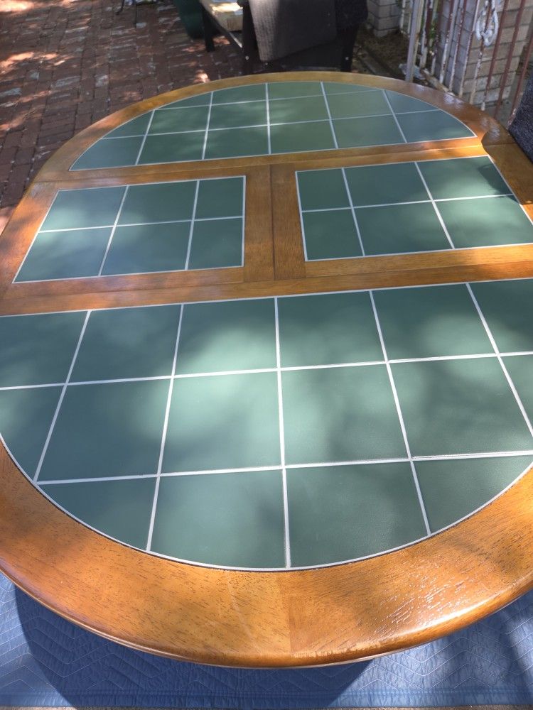 Farm House Table Green
