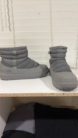 UGG Gray Puffer Boots sz 10