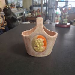 Vintage Cameo Ceramic Trinket Basket- 4.5"Hx4.25"W Japan Excellent Condition