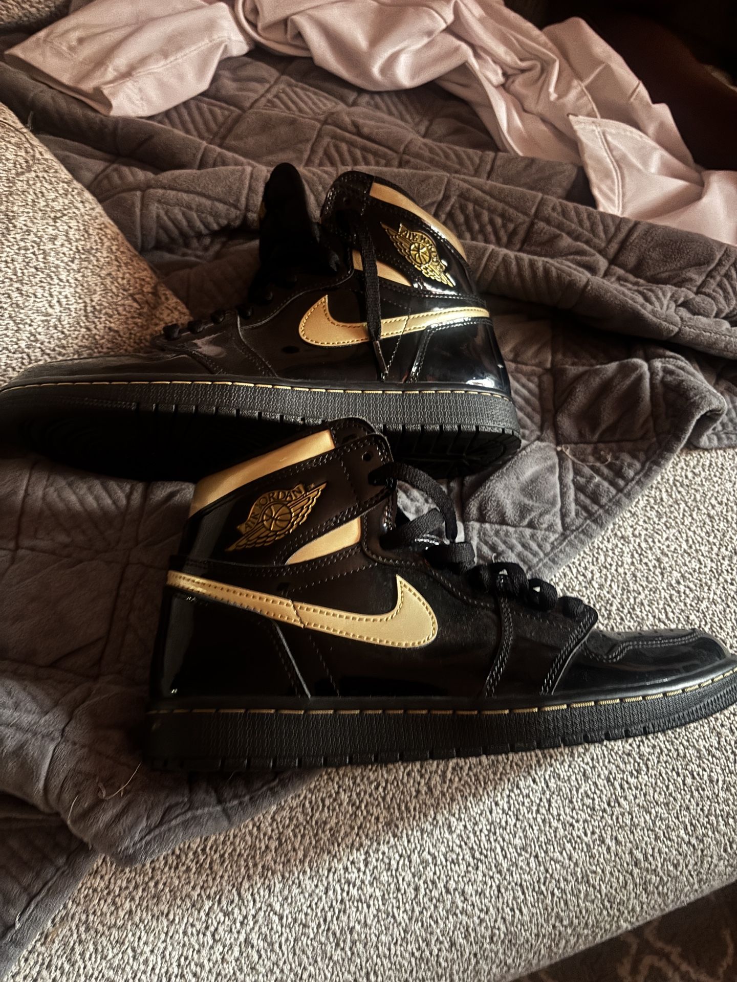 Jordan 1 Metallica Gold Size 9.5
